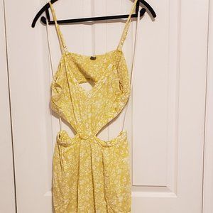 Summer yellow / white jumpsuit